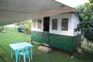 Caliraya Camper